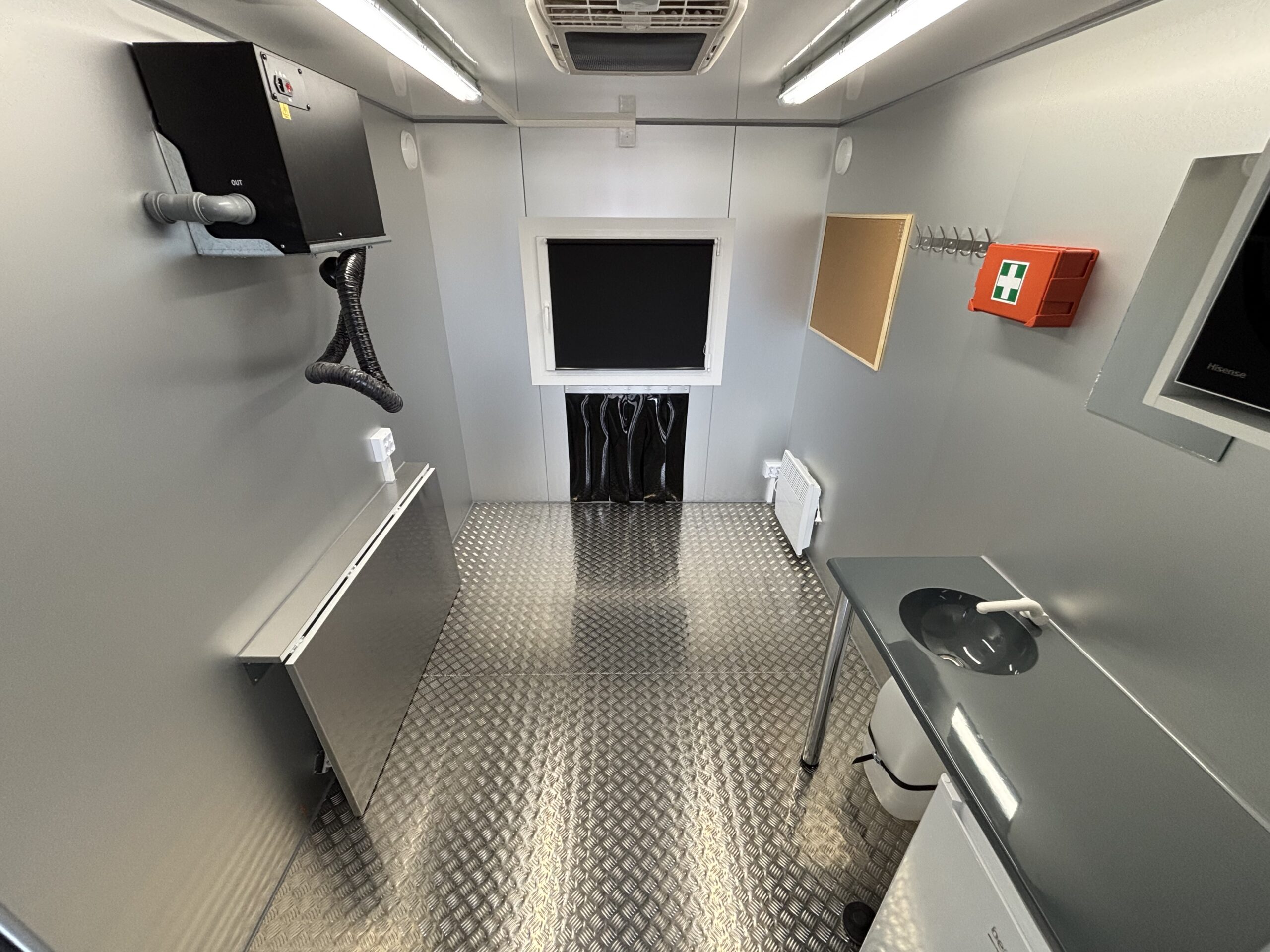 MOBILE WORKSHOP TRAILER S348